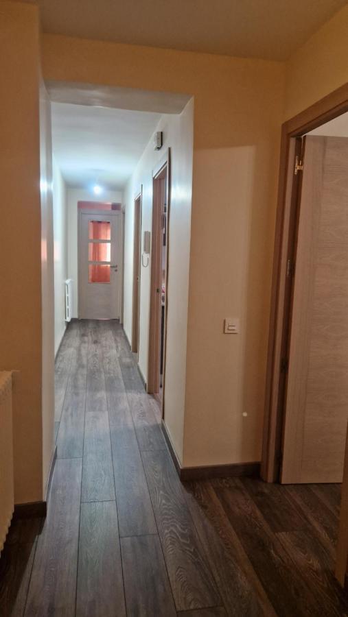 Piso Completo Centrico Y Habitaciones En El Casco Antiguo De Salamanca Exterior foto